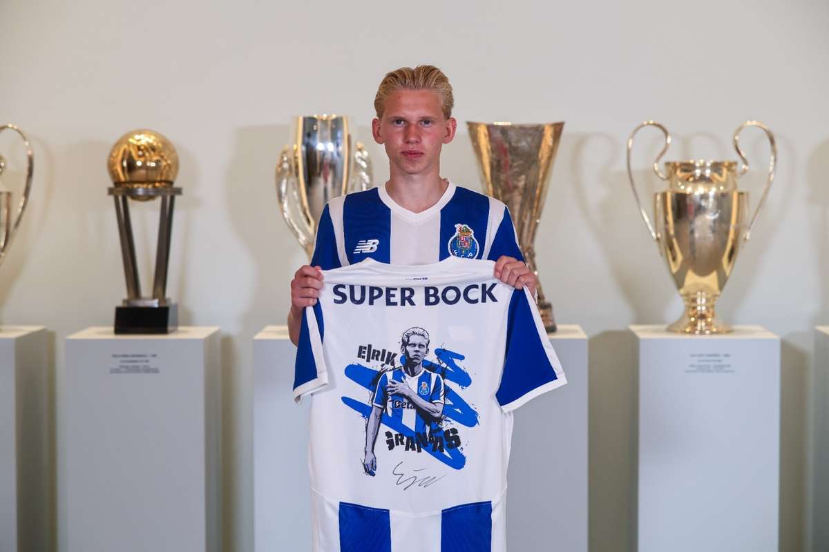 Oficial: Eirik Granaas é reforço do FC Porto até 2029