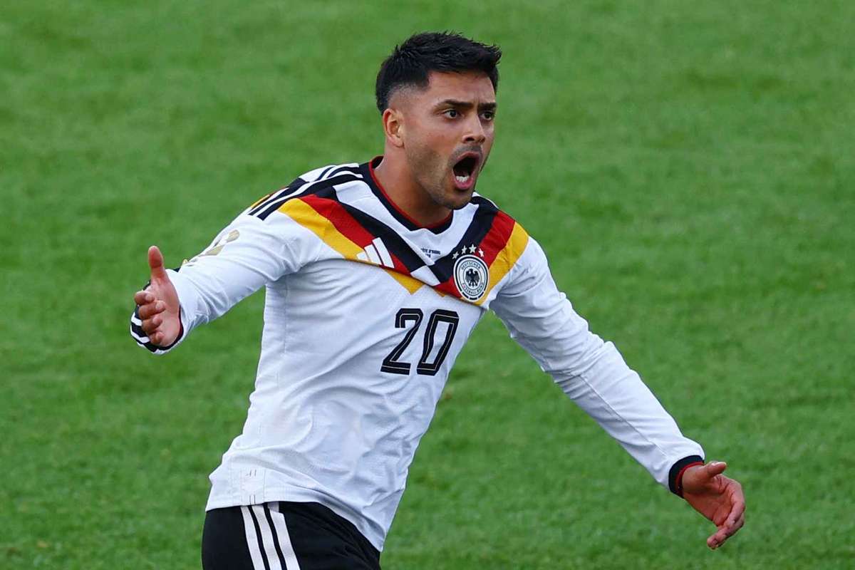 Familie jubelt mit: Amiri feiert "perfektes" WM-Debüt