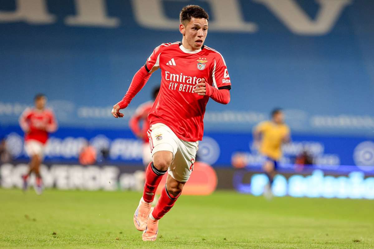 Prestianni pronto para o Benfica de Marco Silva: "Continuo no clube graças à conversa com Mourinho"