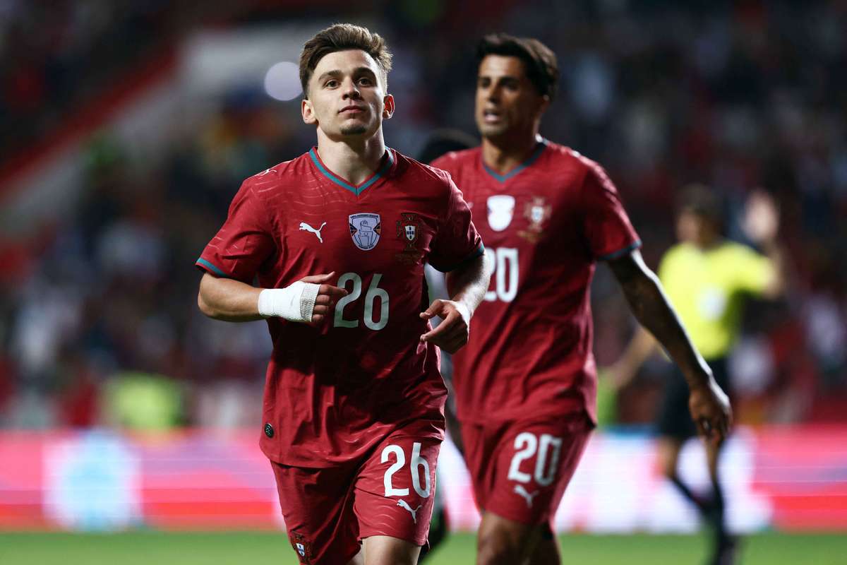 Conceição rebate alcunha e comenta tema Ronaldo: "Não temos obrigação de lhe passar a bola"