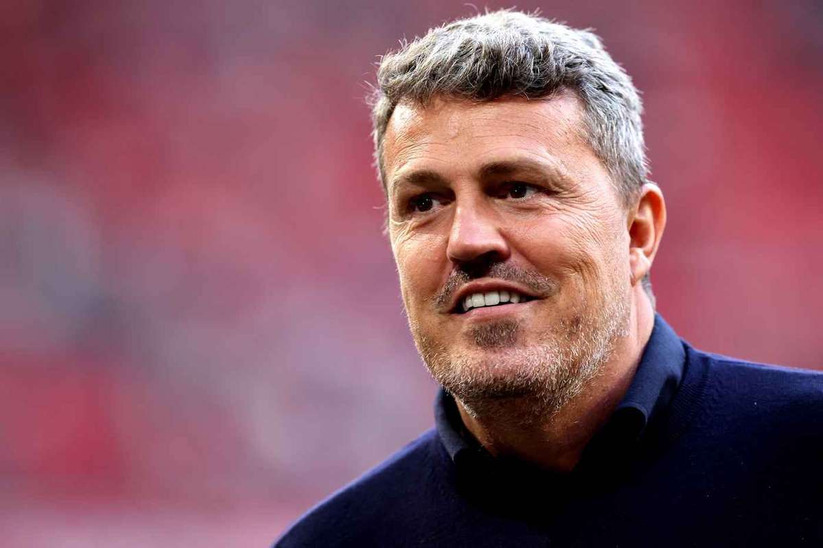 Ajax and Spanish coach Oscar Garcia part ways after six months