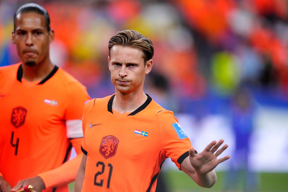 'They don't understand football': Frenkie de Jong hits back at critics
