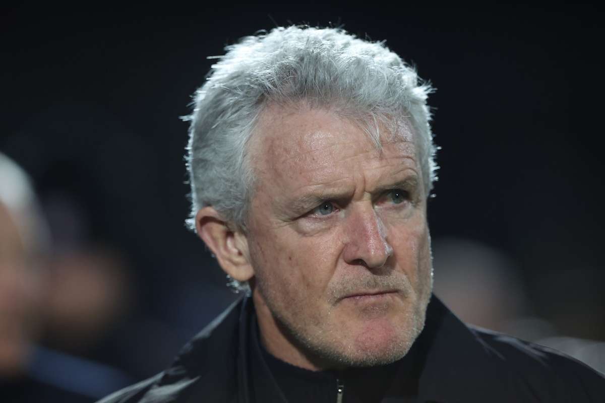 Mark Hughes ficou "completamente destroçado" com a morte súbita do filho Alex