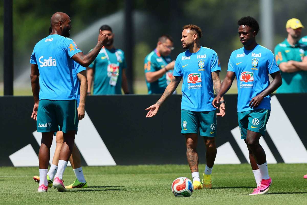 Sept Brésiliens absents de l'entraînement avant le match contre l'Ecosse