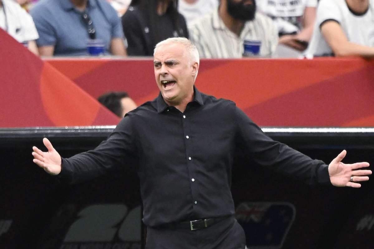 New Zealand head coach Bazeley disappointed by his team's second-half display