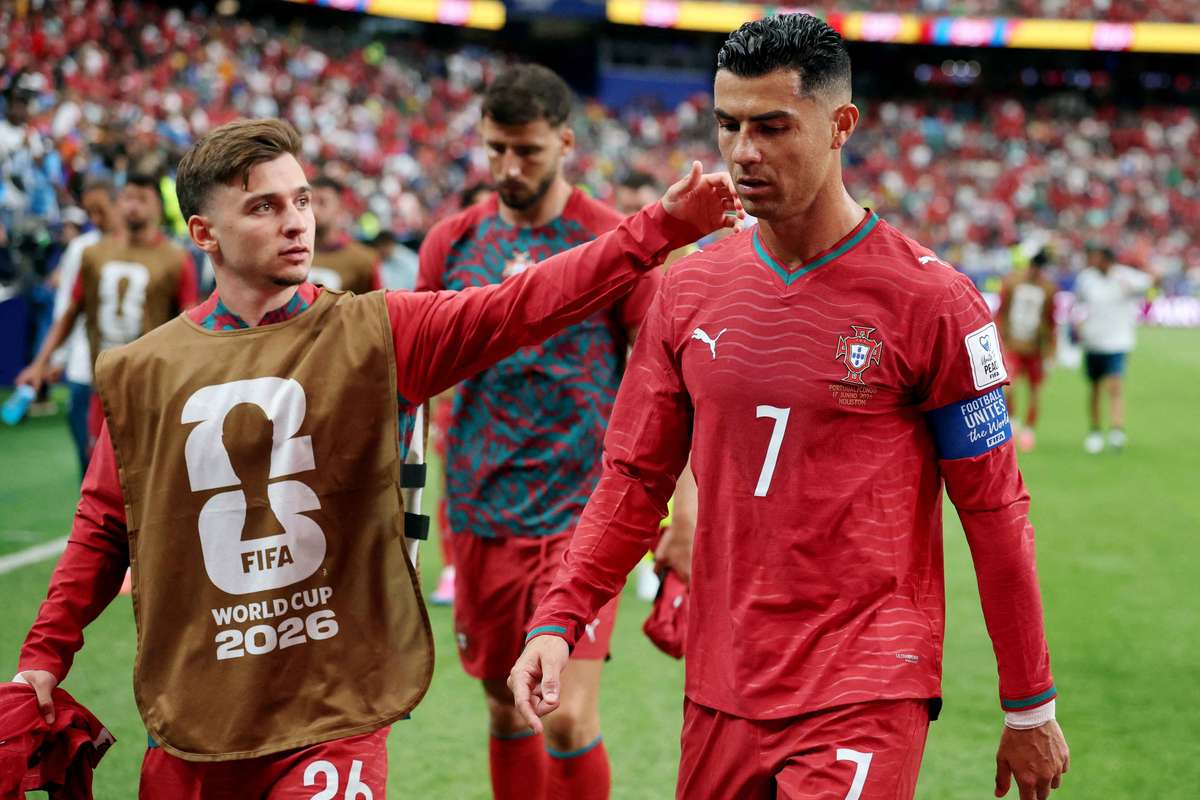 Conceição elogia a Ronaldo, a quien considera "uno más del equipo" en Portugal