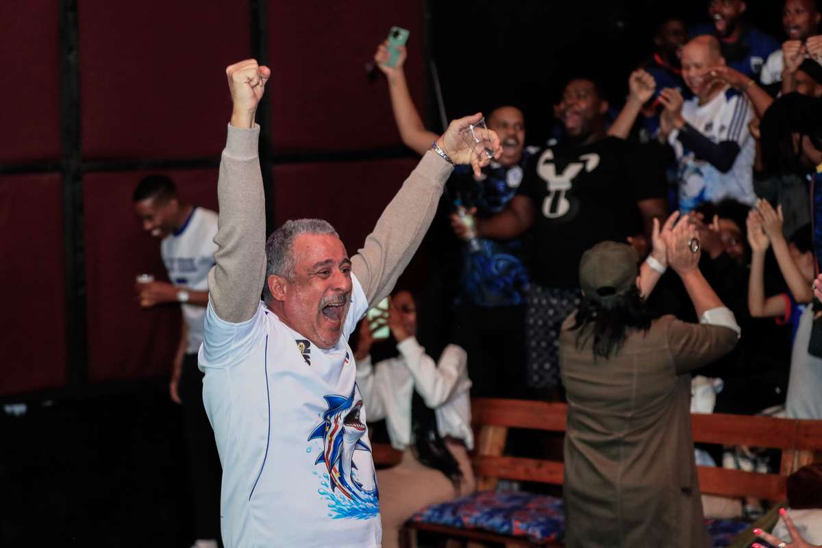 Mundial-2026: Cabo-verdianos em Luanda celebram novo empate dos “Tubarões Azuis” frente ao Uruguai