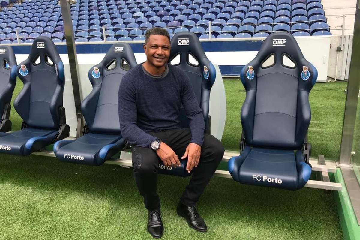 Oficial: Aloísio, lenda do FC Porto, vai treinar clube nas Honduras