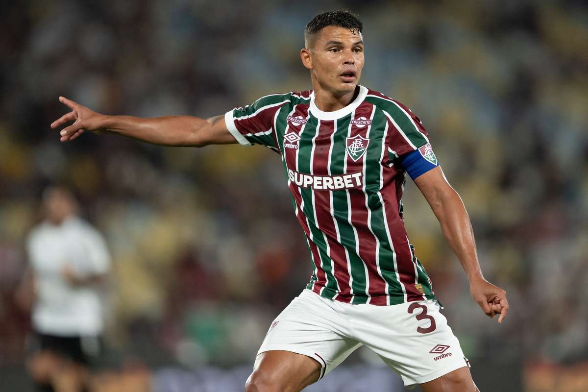 Fluminense anuncia retorno do zagueiro Thiago Silva