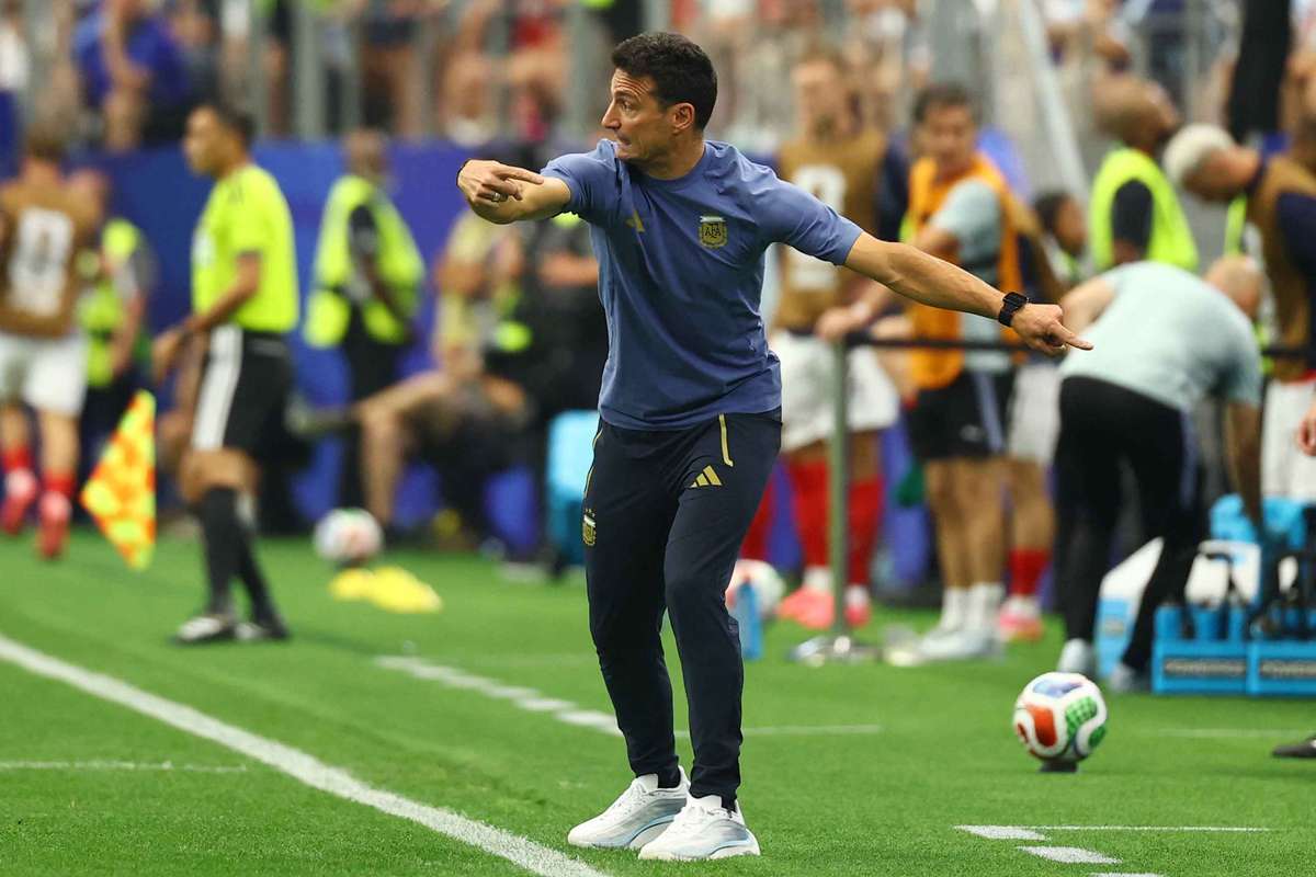 Argentina boss Scaloni out of words to describe remarkable Lionel Messi