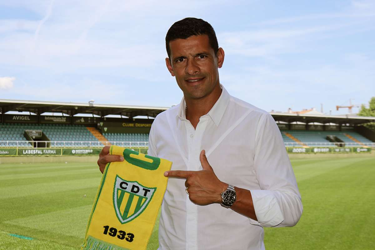 Oficial: Ricardo Costa vai ser o treinador do Tondela na Liga 2