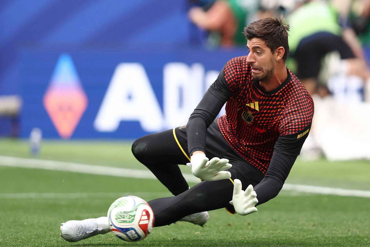 Futuro incerto de Courtois no Real Madrid: "Será preciso pensar no meu sucessor"
