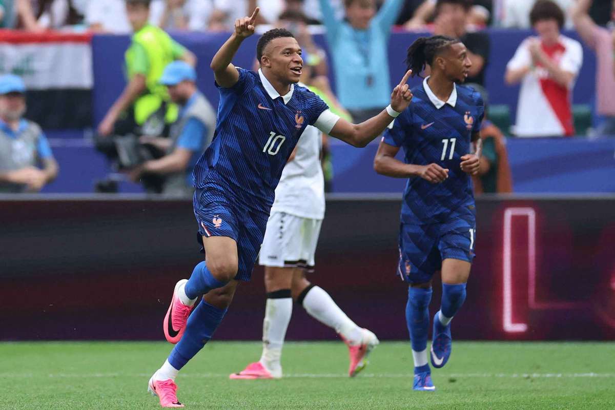 Mbappé égale Klose et répond à Messi, la France valide son billet pour les 16es