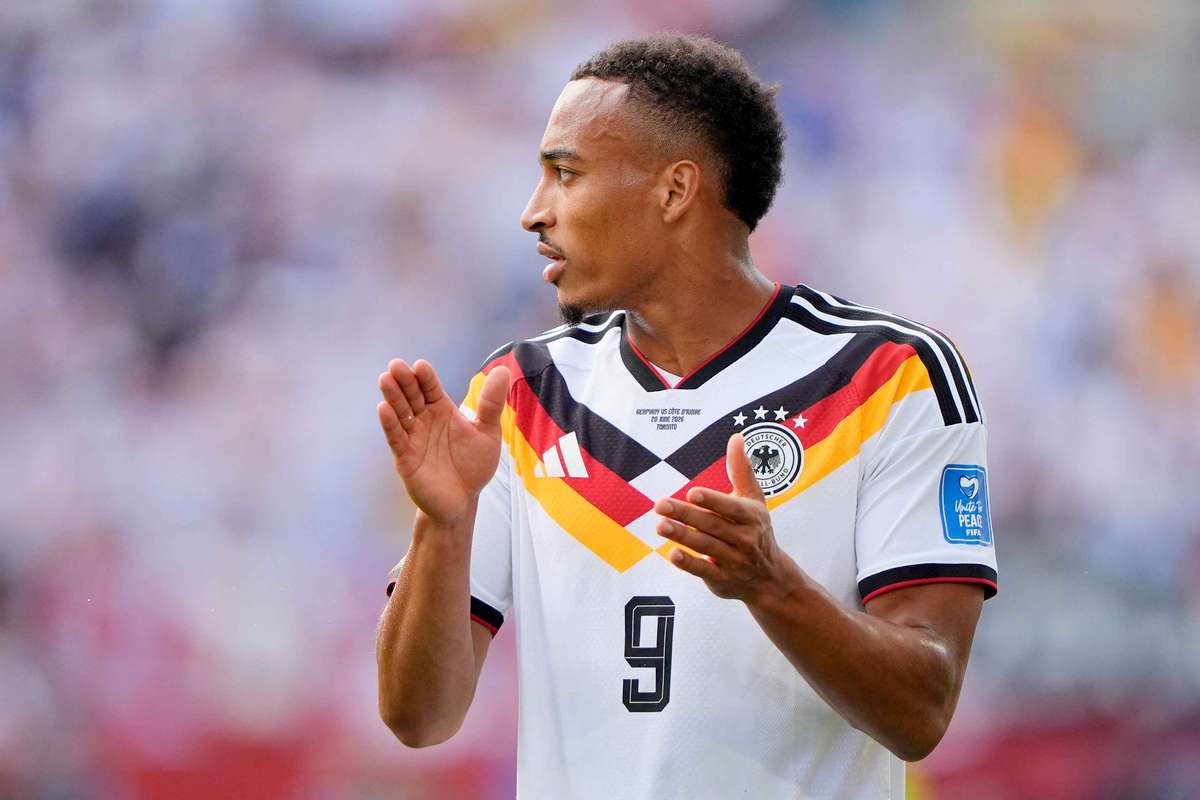 Leweling promete el corte de Ronaldo Nazario si Alemania gana el Mundial