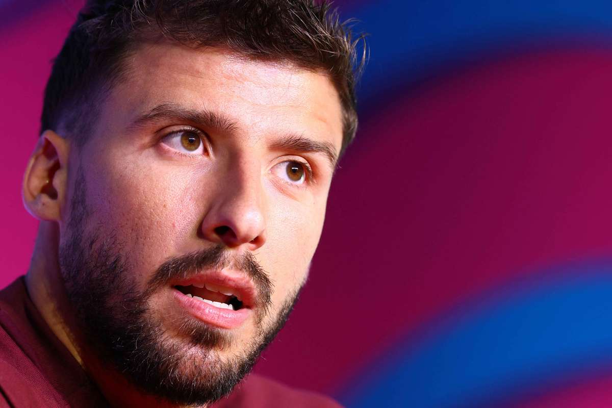 Manchester City faz proposta tentadora a Rúben Dias para travar saída para o Real Madrid