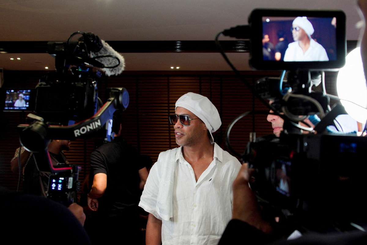 'Extremely happy' Ronaldinho comes out of retirement for Italy's third-tier