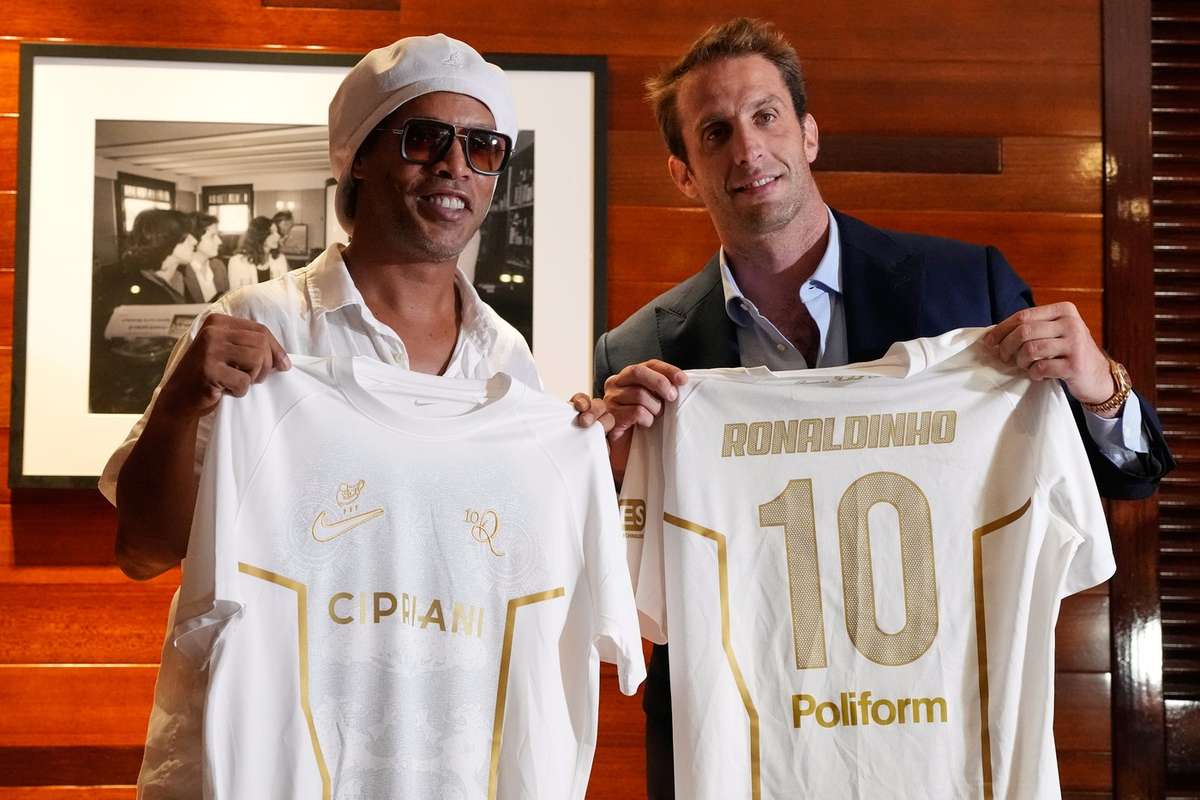 "Comeback" mit 46 – Ronaldinho unterschreibt Vertrag in Ravenna