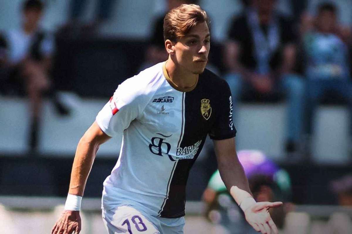 Oficial: Alex Pinto renova com o Farense
