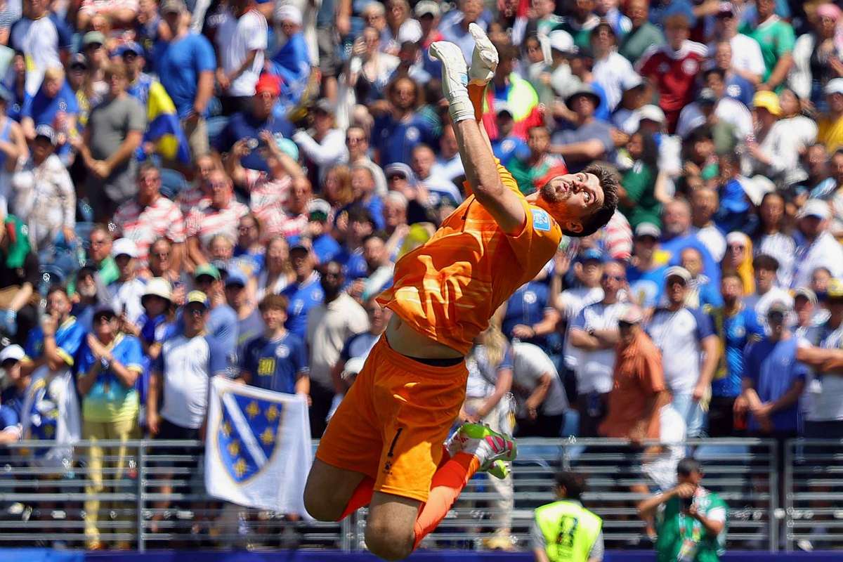 Vasilj proud to keep Bosnia alive at World Cup after huge win over Qatar