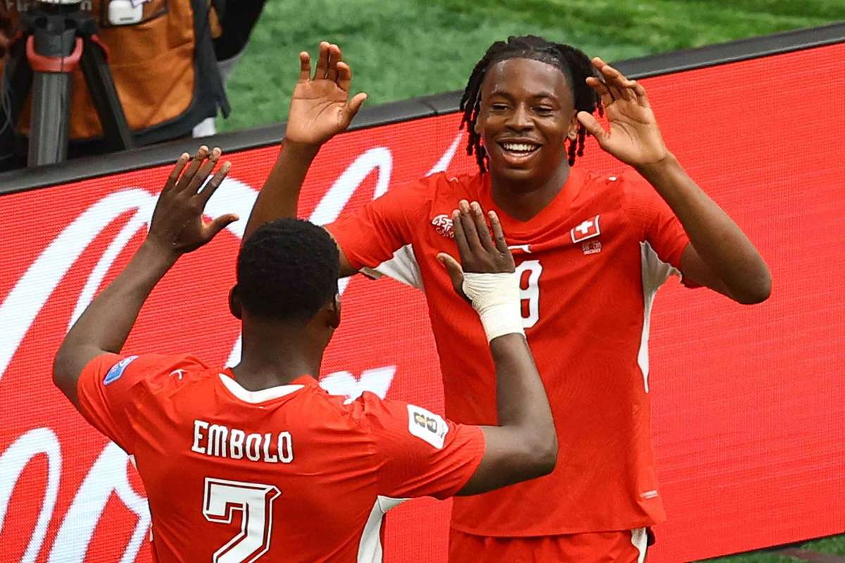 La Suisse bat le Canada et termine première du Groupe B