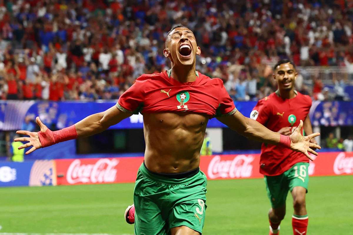 Marrocos sofre, mas vence Haiti e vai o mata-mata como 2º do Grupo C
