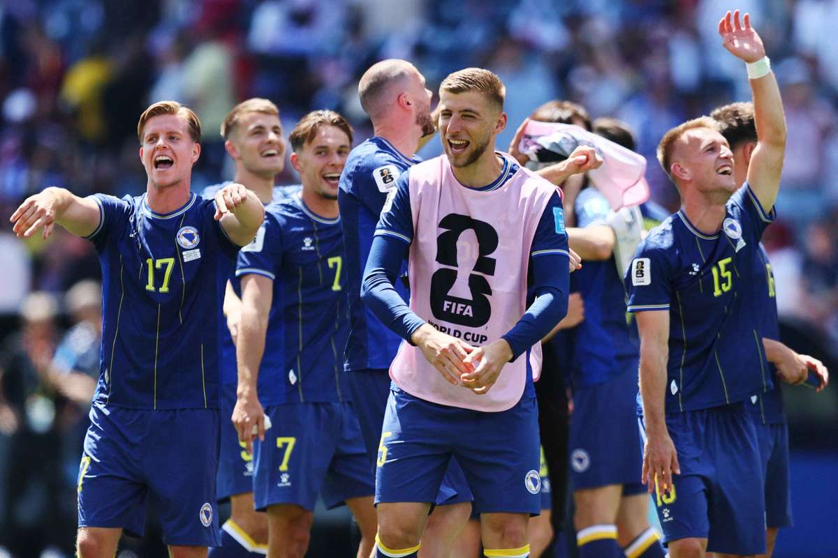 Kein langes Zittern: Bosnien als erster Gruppendritter in der K.o.-Phase