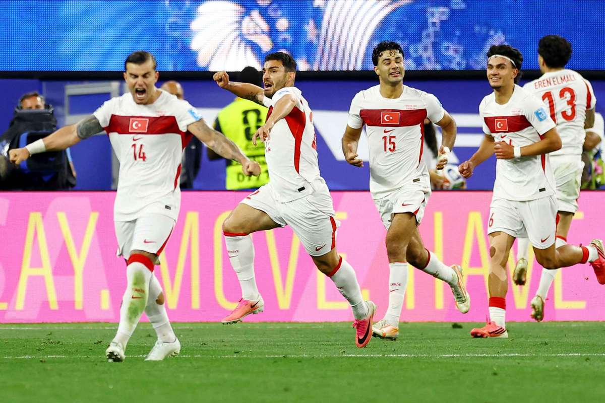 Turkey snatch last-gasp three points against disjointed co-hosts USA