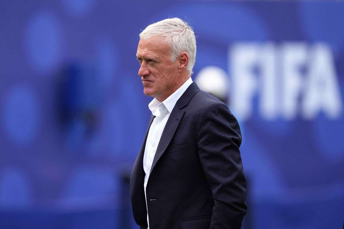 Didier Deschamps de retour au camp de base de l'équipe de France à Boston