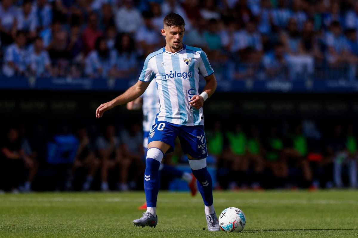 Oficial: Javi Montero, ex-Arouca, entre os dispensados do promovido Málaga