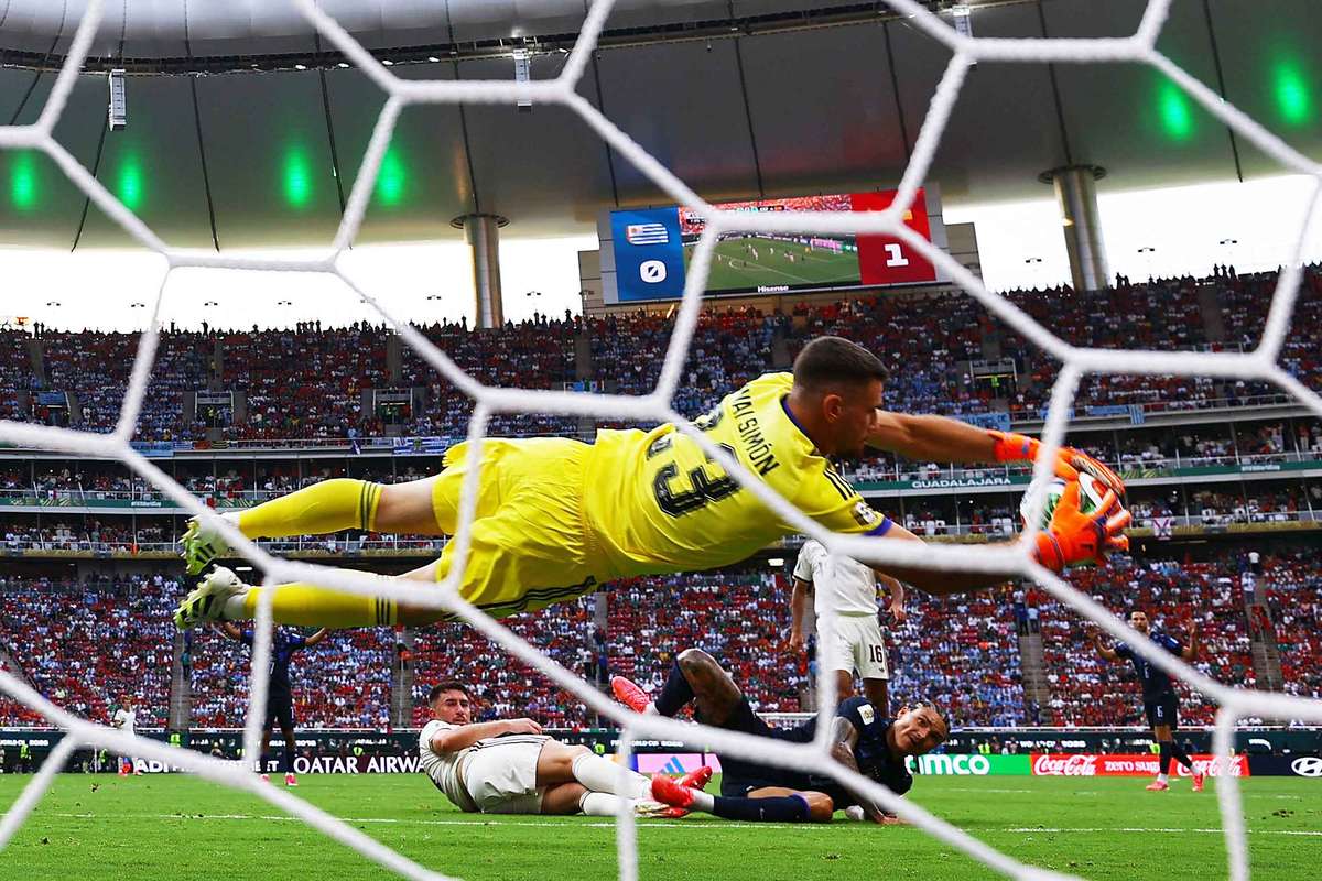 Spain goalkeeper Unai Simon less than 90 minutes from breaking World Cup record