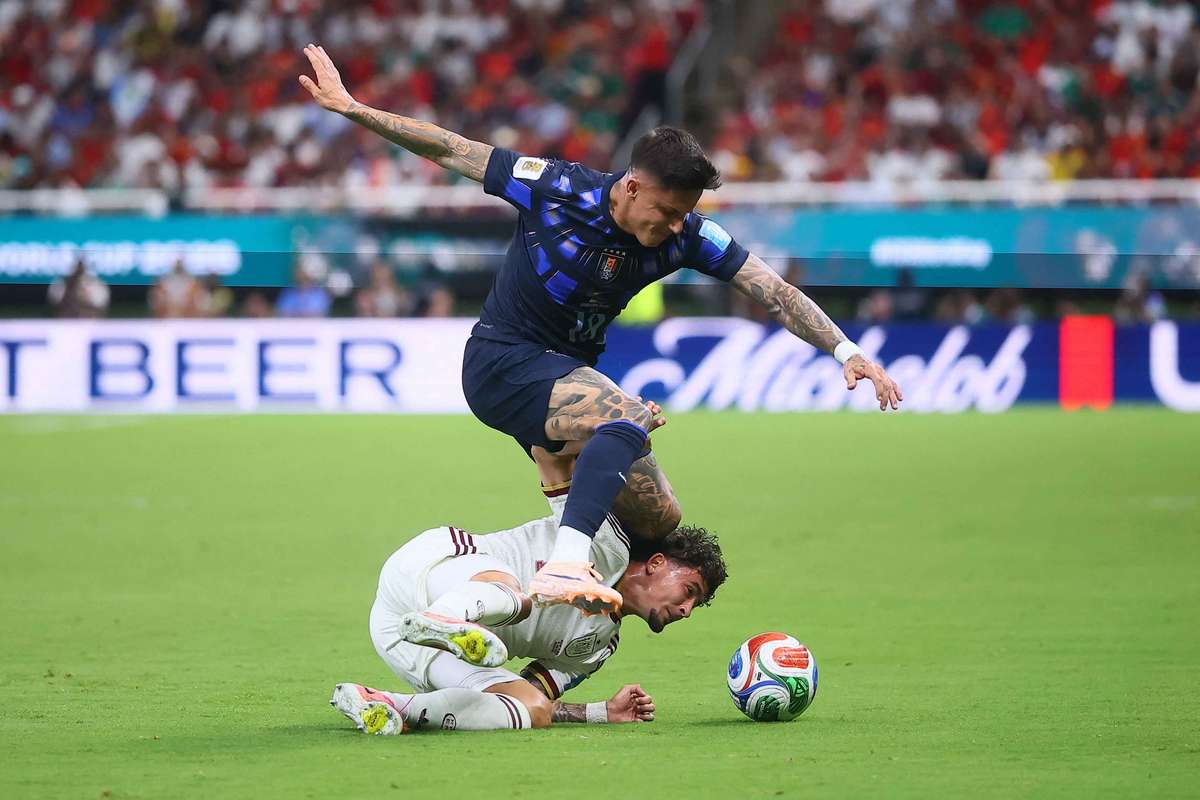 Mundial-2026: Nico Williams e Yéremi Pino seguem com Espanha, mas não devem jogar mais