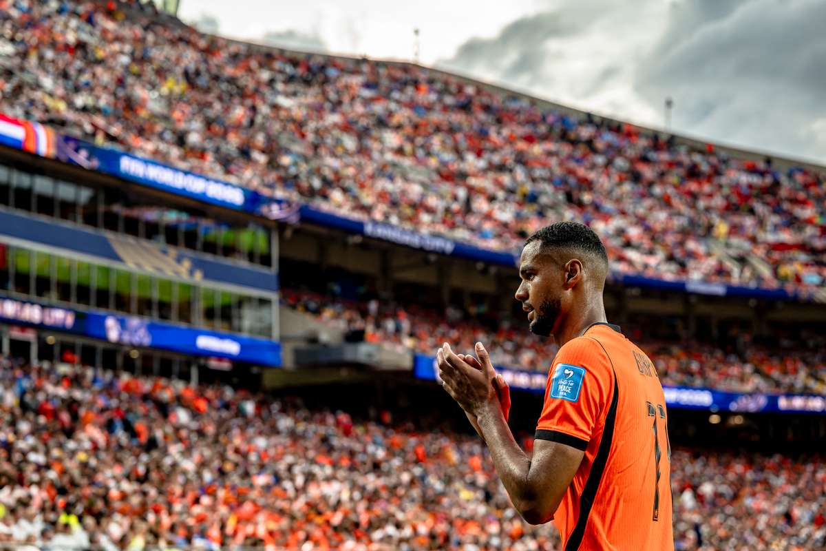 Koeman über Gakpo: "Er ist bereit zu spielen" – Stürmer verlor seinen Sohn