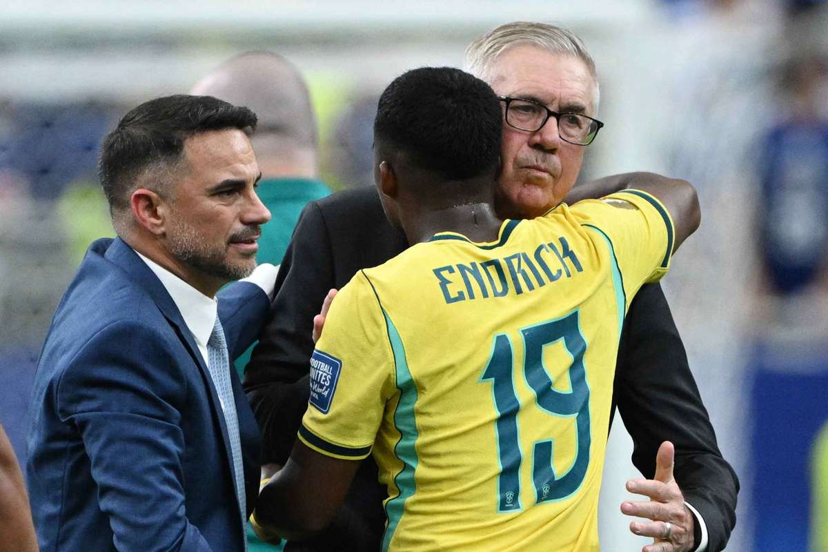 "Auf dem richtigen Weg": Brasilien darf nach Last-Minute-Sieg weiterträumen