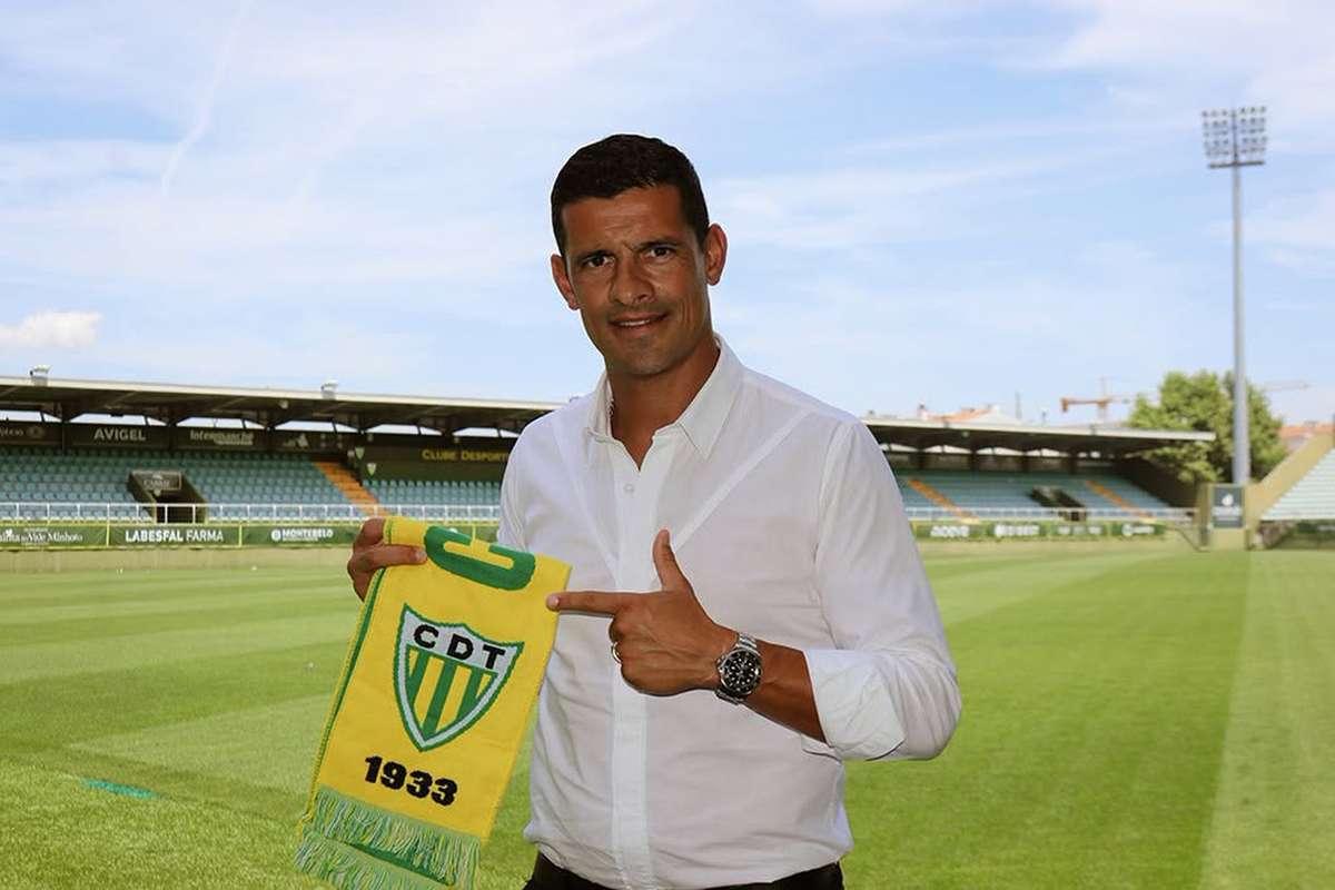 Liga 2: Tondela regressa aos treinos na quarta-feira