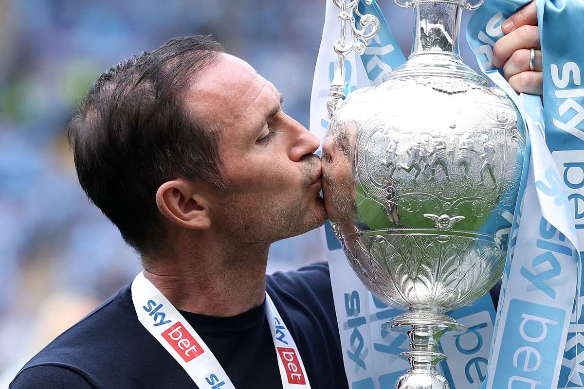 Lampard signs contract extension with Coventry ahead of Premier League season