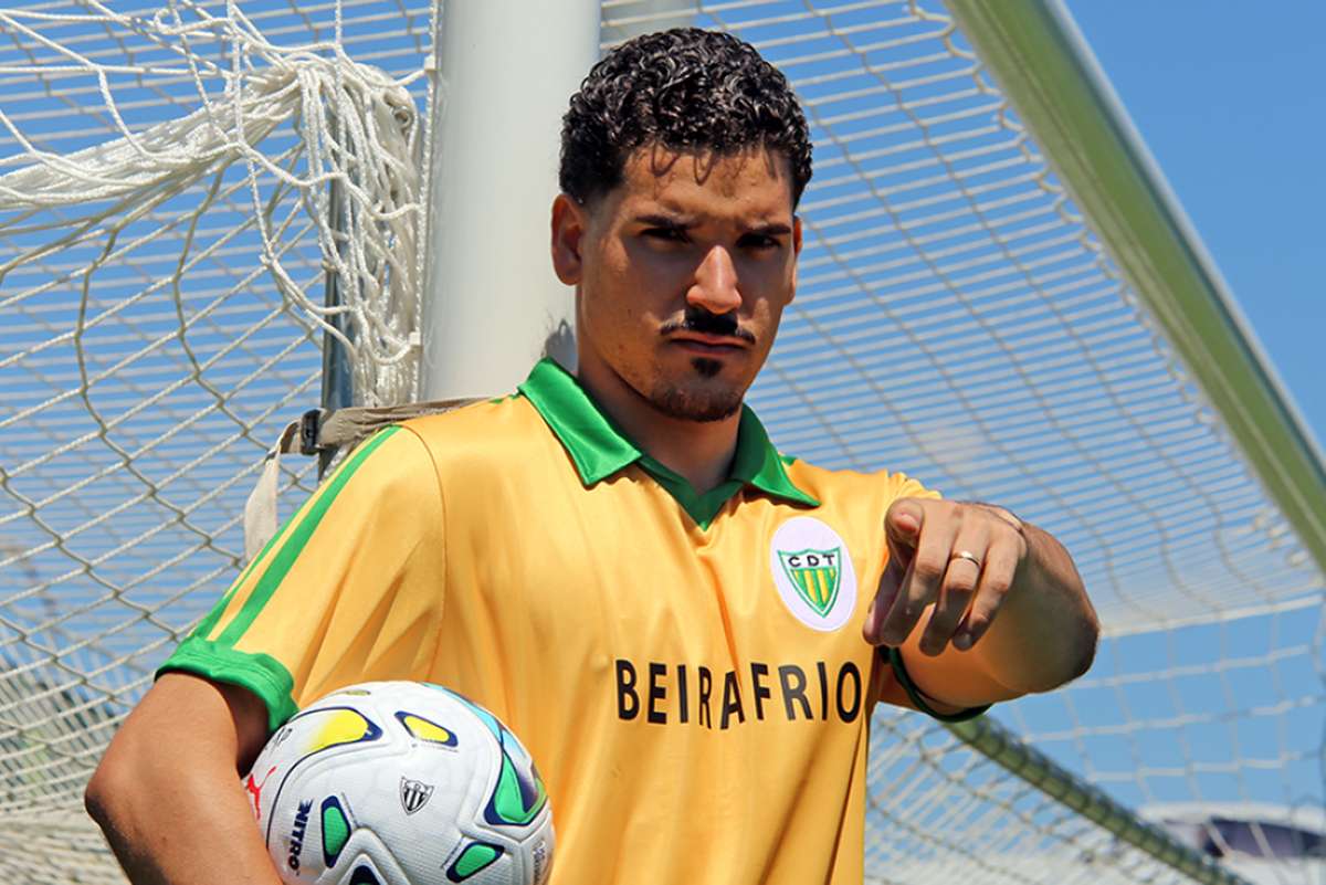 Oficial: Carlão (ex-Académico de Viseu) reforça baliza do Tondela