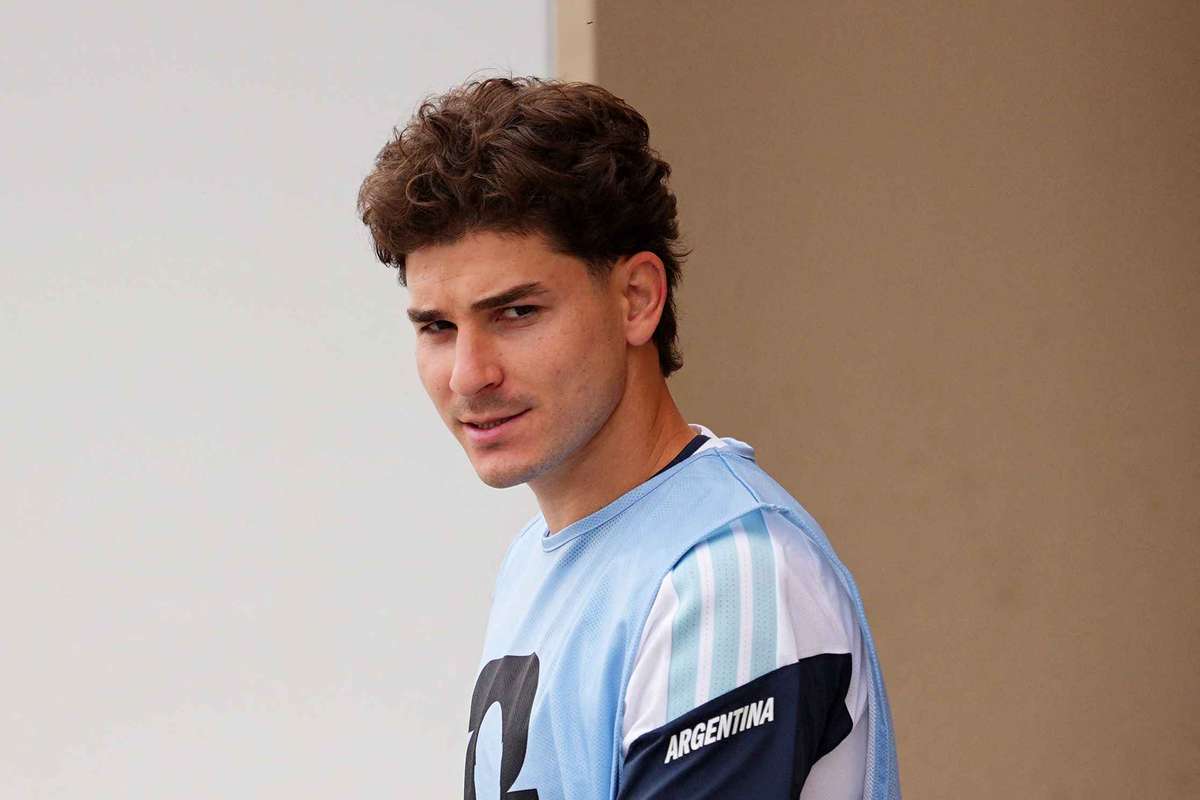 Joan Laporta confirme une offre du Barça pour Julian Alvarez