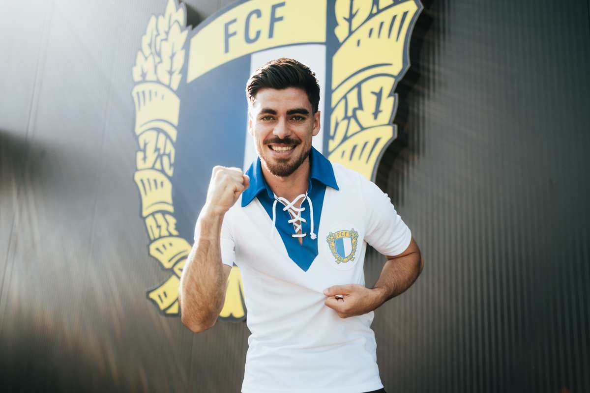 Oficial: Famalicão contrata Paulo Moreira ao Estrela da Amadora