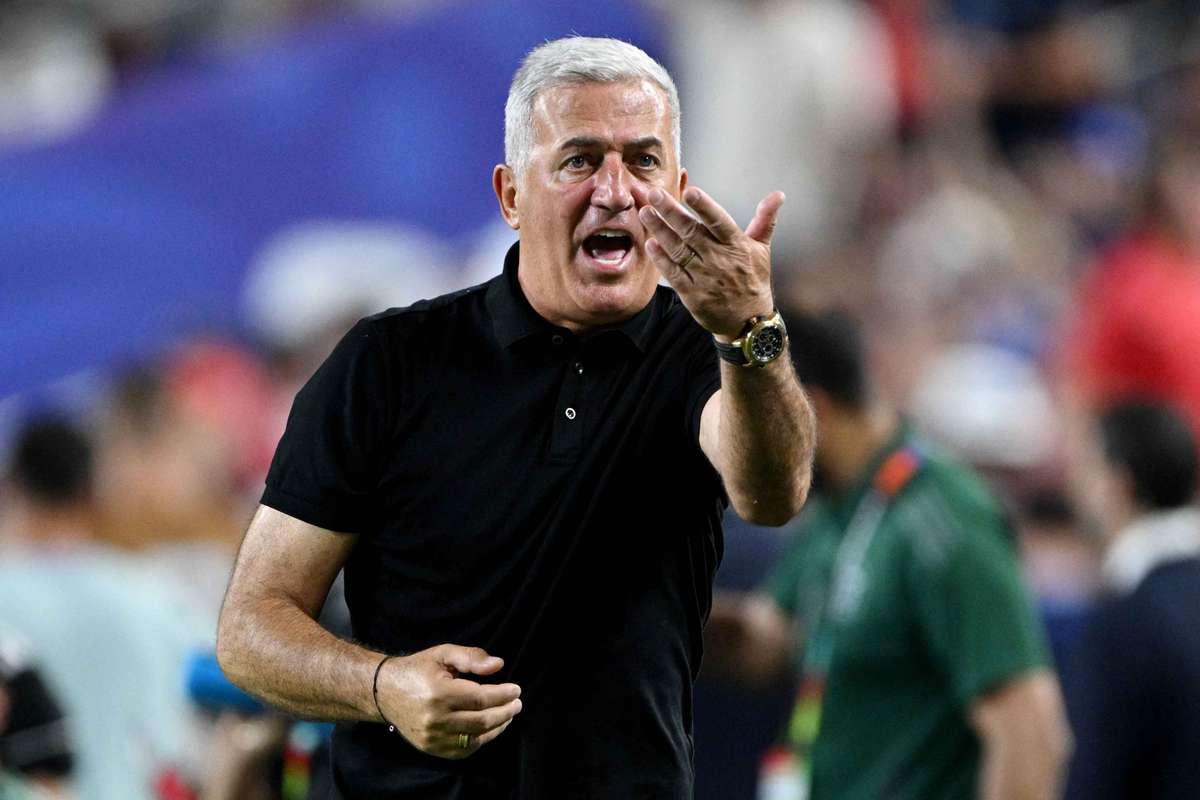Familiar faces to reunite as Algeria coach Petkovic faces former employers