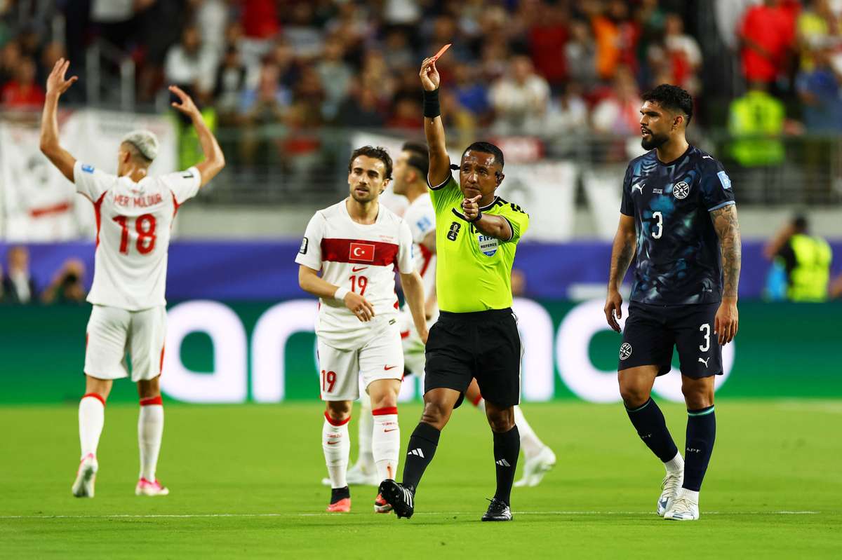 WM-Regel: UEFA plant auf Rot fürs Mund zuhalten zu verzichtet