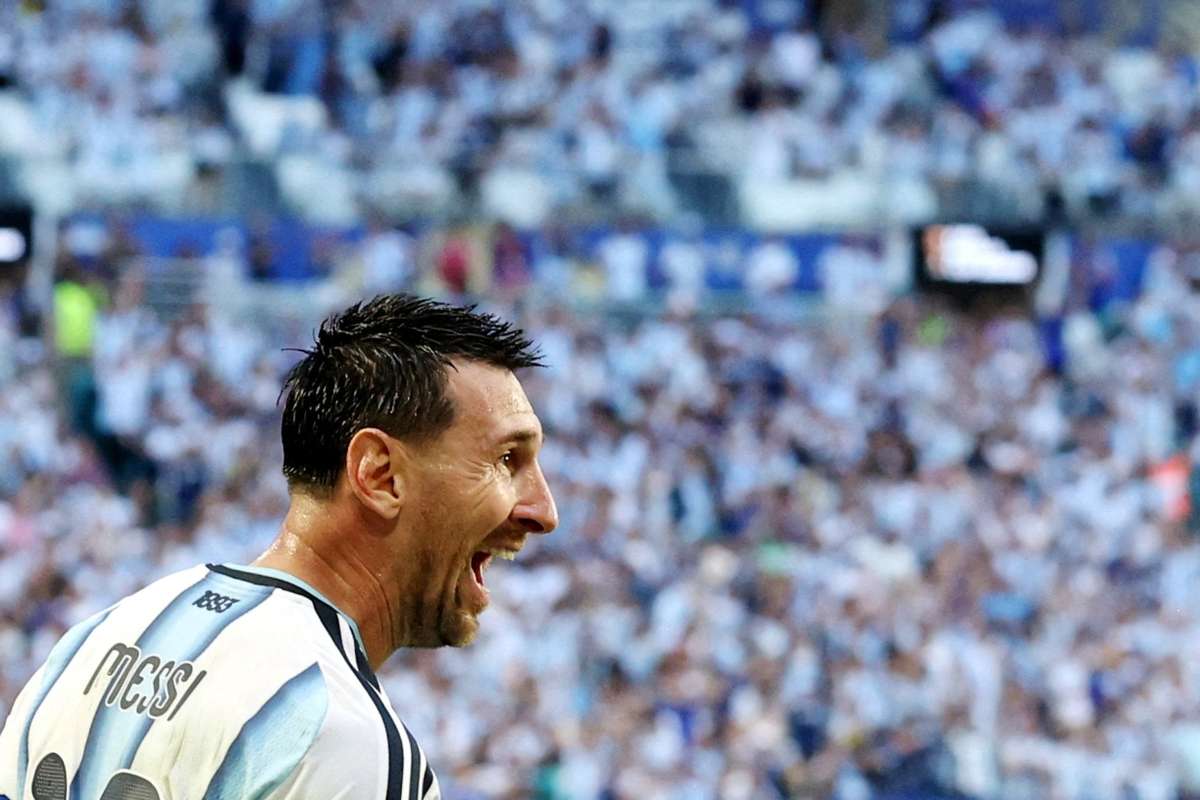 Messi aguanta el pulso de Mbappé y sigue aumentando sus registros goleadores