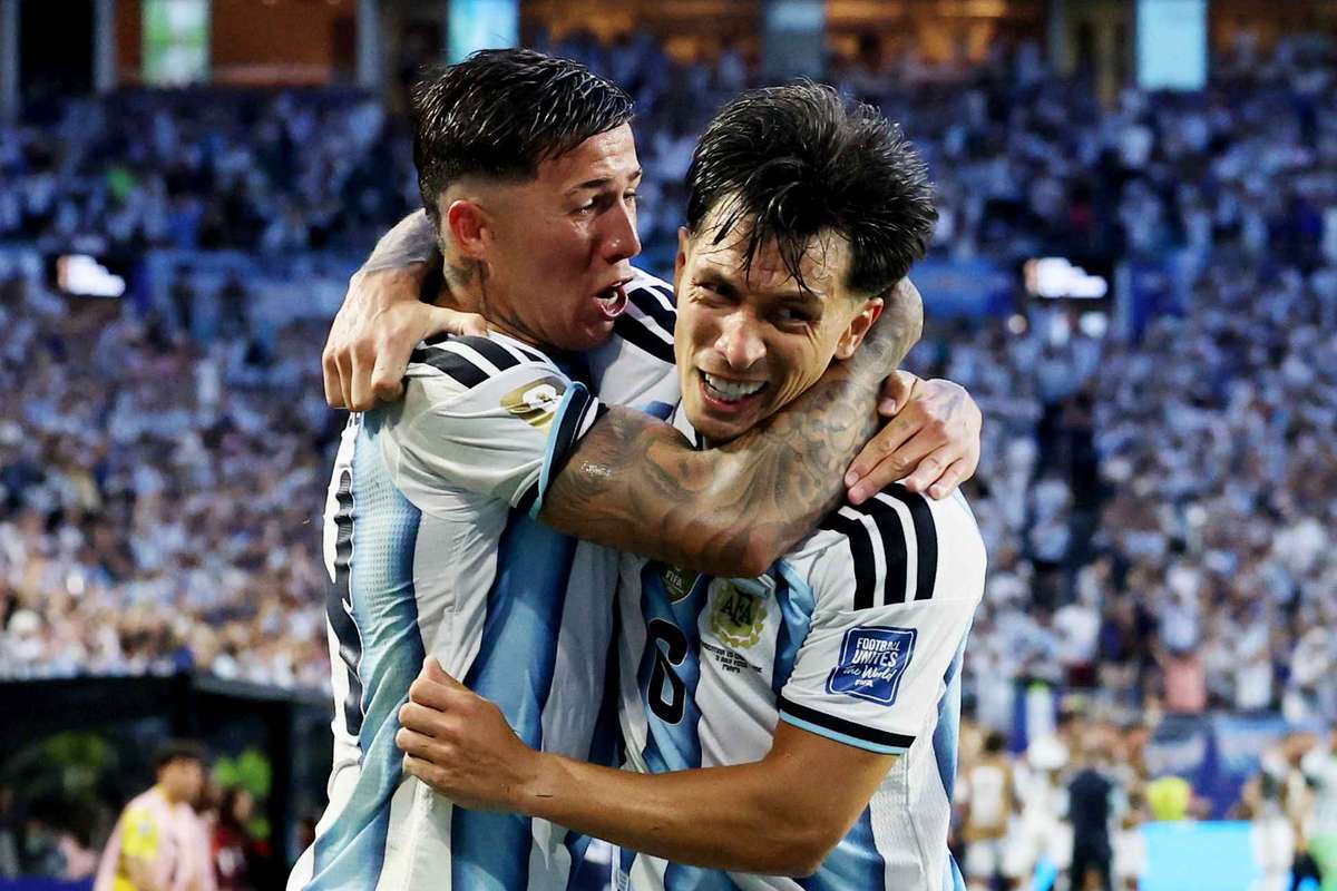 Argentina vive drama, mas supera Cabo Verde na prorrogação e se garante nas oitavas da Copa