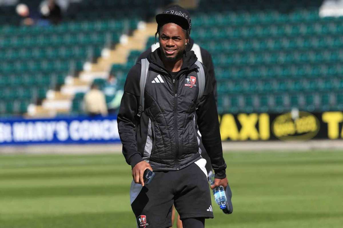 Oficial: Wigan Athletic contrata Akeel Higgins ao West Bromwich