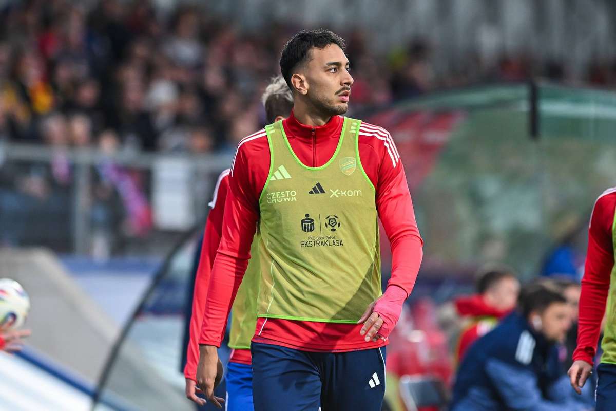 Oficial: Português Leonardo Rocha deixa o Raków e ruma ao futebol japonês