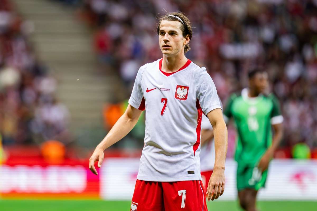Jakub Kaminski (Colónia) apontado ao Benfica