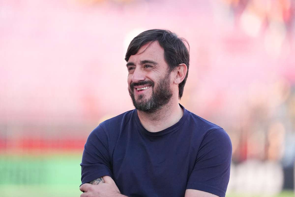Sassuolo apresenta Aquilani: "É uma honra estar aqui, foi uma escolha natural"