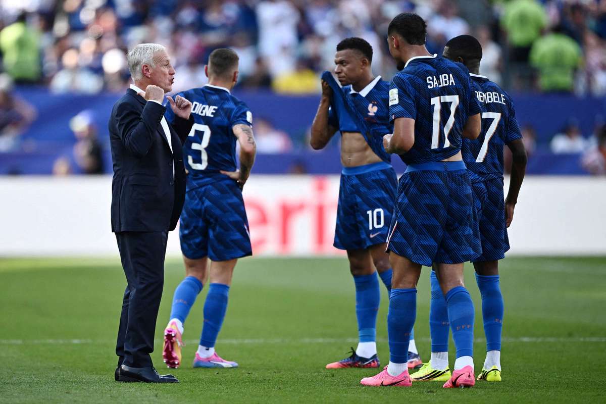 Deschamps elogia a Francia por mantener la calma ante Paraguay