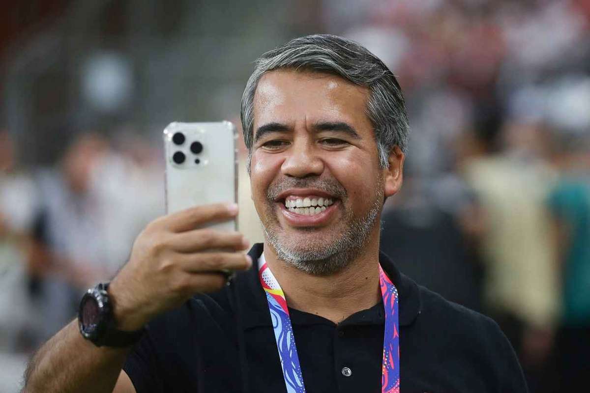 EXCLUSIVE: Pavel Pardo on Mexico's World Cup run, Gilberto Mora and his Bundesliga title