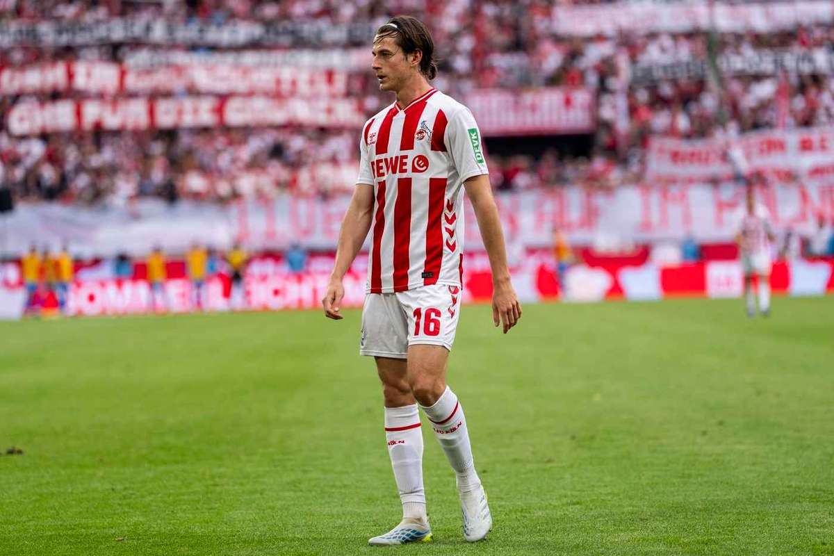 Benfica fecha contratação de Jakub Kamiński: veja os valores