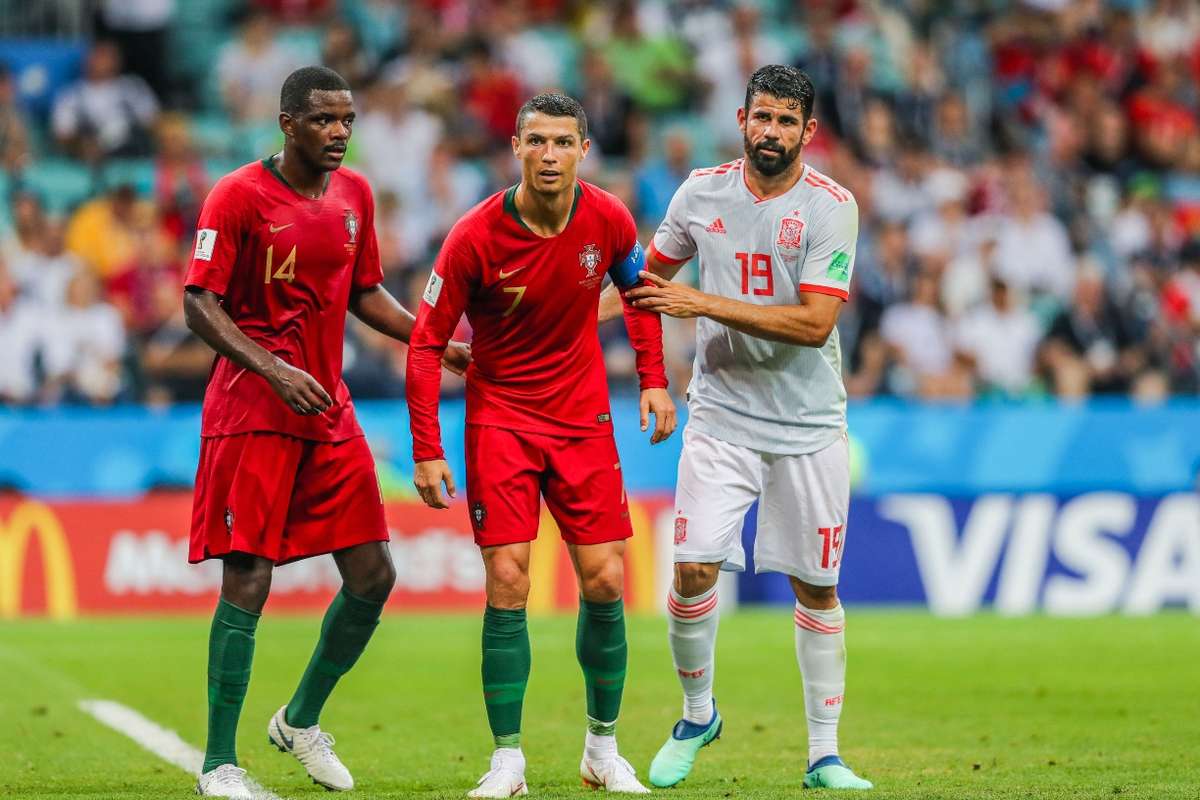 Los Portugal-España: Nuno Gomes en 2004, Llorente en Sudáfrica y Xabi Alonso en 2012